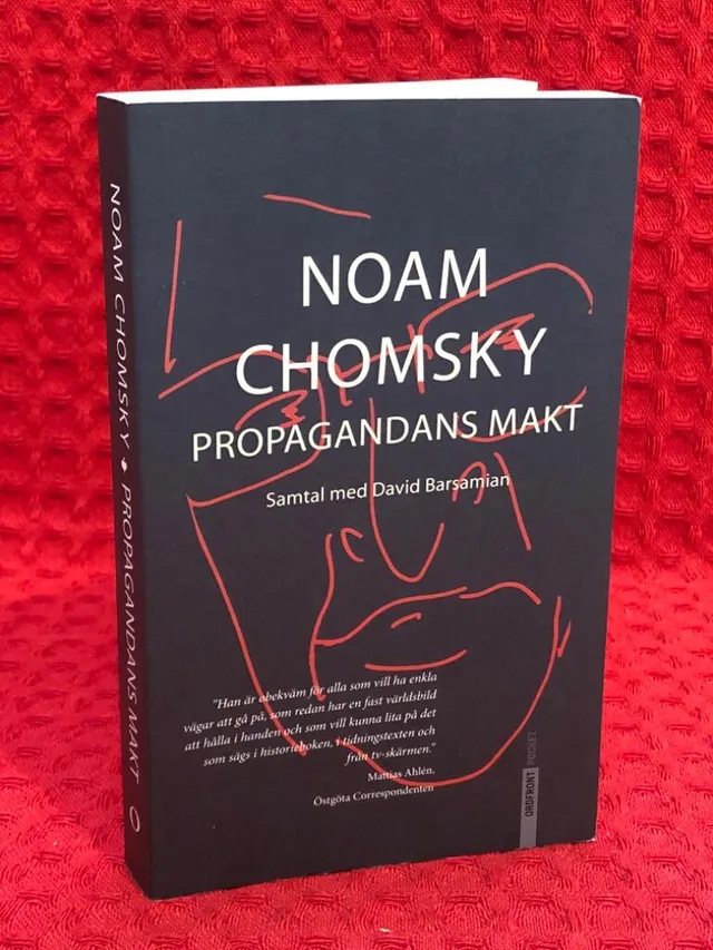 Propagandans makt Samtal med Noam Chomsky av Noam Chomsky - omslag