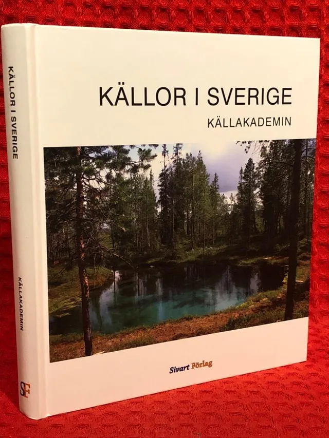 Källor i Sverige av Källakademin - omslag