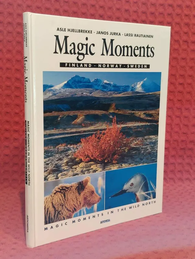 Magic moments av Janos Jurka Asle Hjellbrekke - omslag