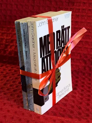 Bokpaket: James Bond-böcker av Ian Fleming - omslag