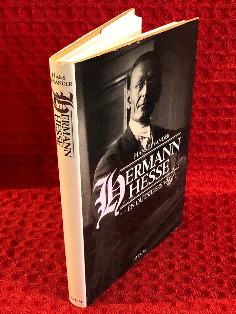 Herman Hesse: En outsiders väg av Hans Levander - omslag