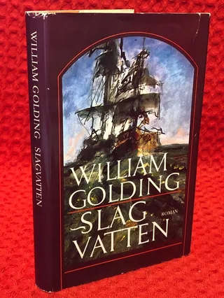 Slagvatten : [roman] av William Golding - omslag