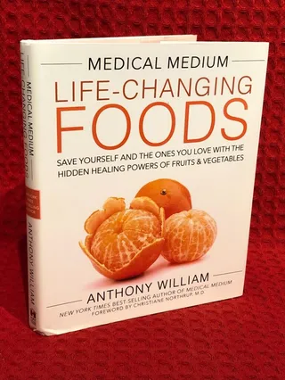 Medical medium life-changing foods - save yourself and the ones you love wi av Anthony William - omslag