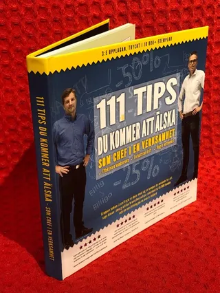 111 tips du kommer att älska som chef i en verksamhet av Esben Mols Kabell - omslag