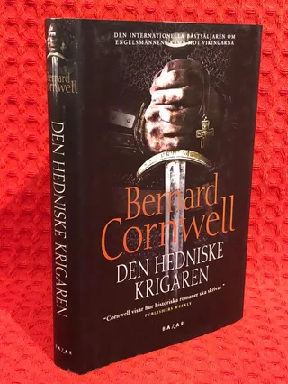 Den hedniske krigaren av Bernard Cornwell - omslag