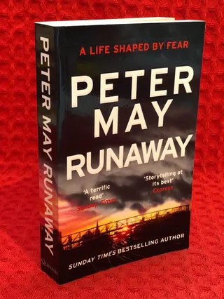 Runaway av Peter May - omslag