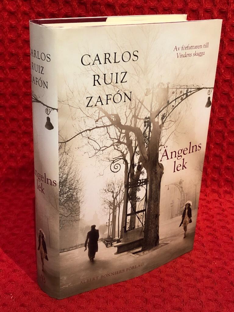 Ängelns lek av Carlos Ruiz Zafón - omslag