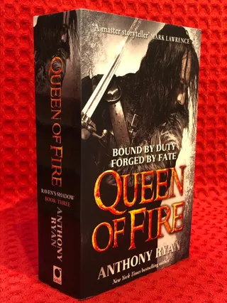 Queen of Fire av Anthony Ryan - omslag