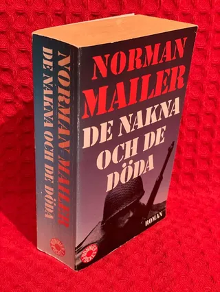 De nakna och de döda : [roman] av Norman Mailer - omslag