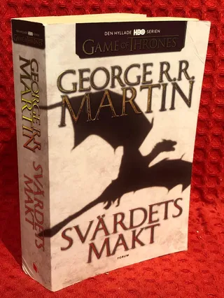 Game of thrones - Svärdets makt av George R. R. Martin - omslag