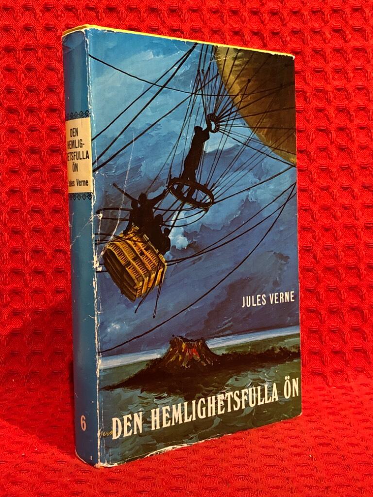 Den hemlighetsfulla ön av Jules Verne - omslag