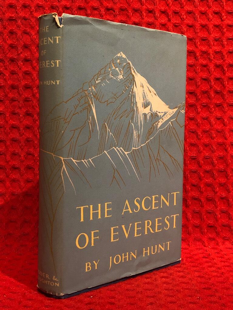 The ascent of Everest av John Hunt - omslag