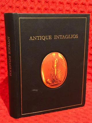 Antique intaglios - omslag