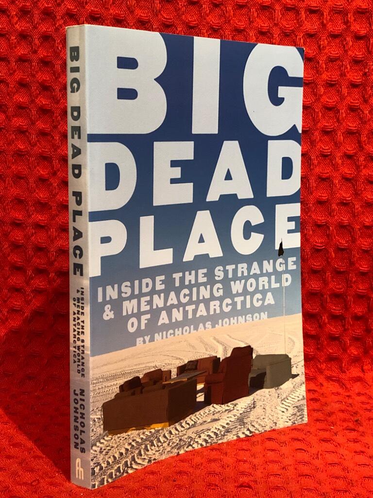 Big Dead Place av Nicholas Johnson - omslag