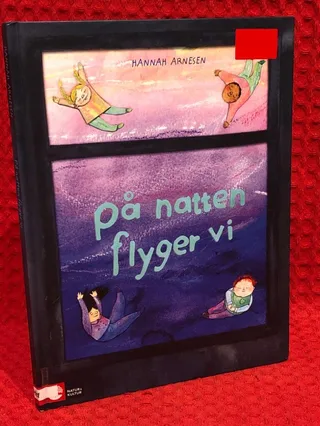På natten flyger vi av Hannah Arnesen - omslag