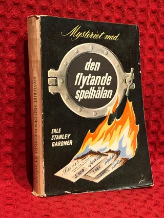 Mysteriet med den flytande spelhålan av Erle Stanley Gardner - omslag