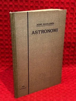 Lärobok i Astronomi av Agne Wahlgren - omslag