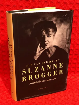 Suzanne Brøgger : samtalsmemoarer av Alf van der Hagen - omslag