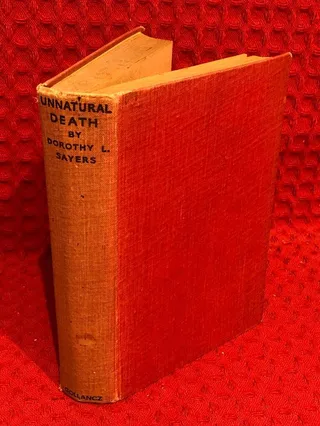 Unnatural death av Dorothy L. Sayers - omslag