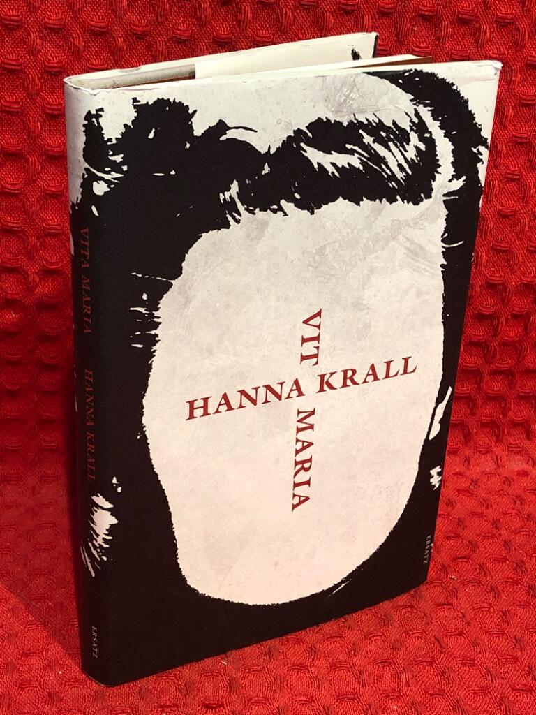 Vit Maria av Hanna Krall - omslag