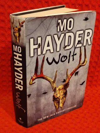 Wolf av Mo Hayder - omslag