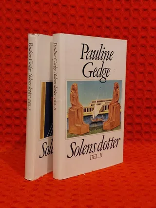 Solens dotter - Del I-II av Pauline Gedge - omslag