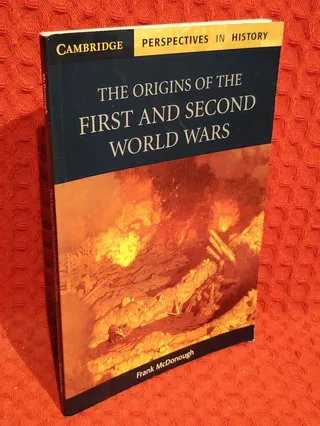 The origins of the First and Second World Wars av Frank McDonough - omslag