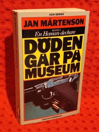 Döden går på museum av Jan Mårtenson - omslag