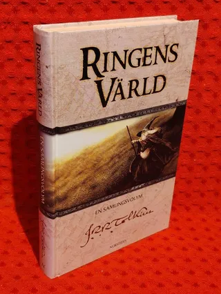 Ringens värld : En samlingsvolym .. av J. R. R Tolkien - omslag