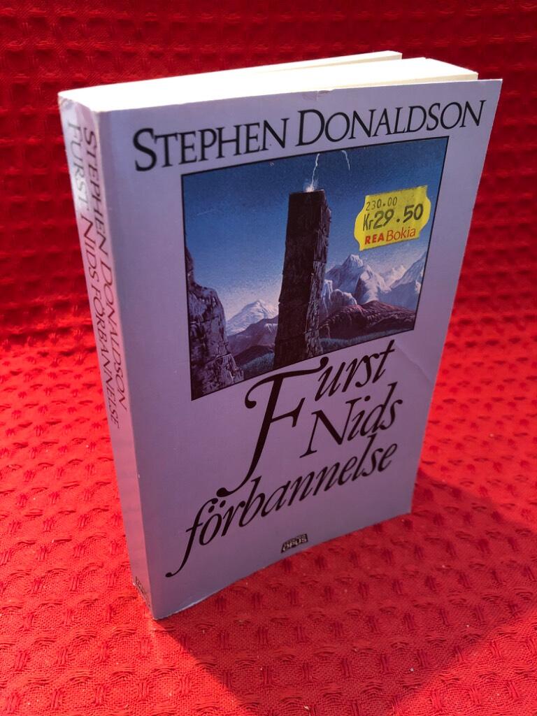 Krönikorna om Thomas Covenant, den klentrogne av Stephen Donaldson - omslag