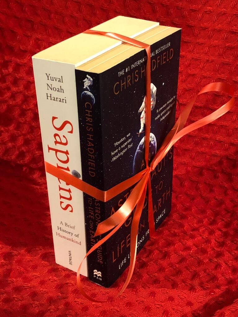 Bokpaket: 2 böcker om livet på jorden av Yuval Noah Harari - omslag
