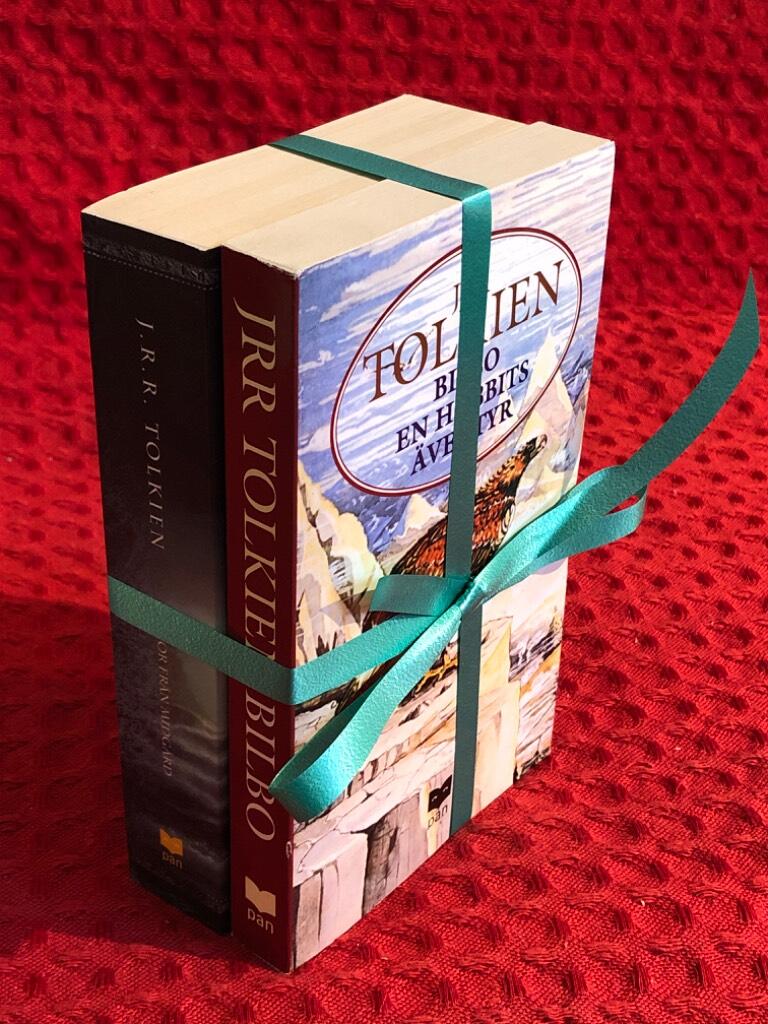Bokpaket: 2 st av J. R. R. Tolkien av J. R. R. Tolkien - omslag