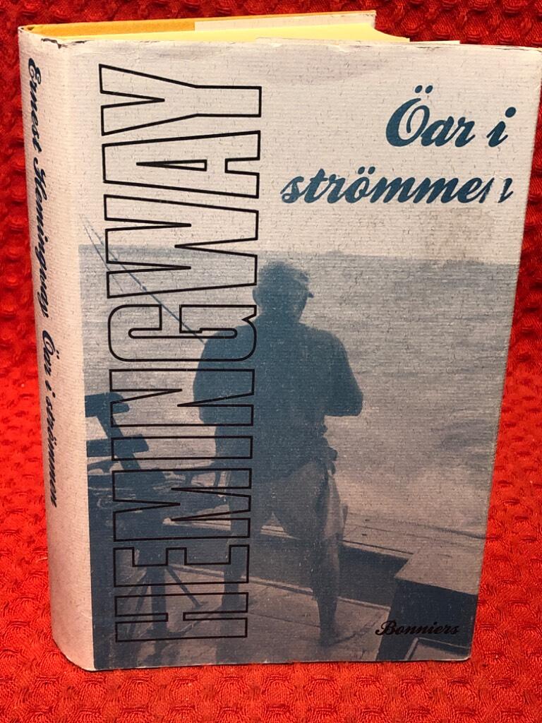 Öar i strömmen av Ernest Hemingway - omslag