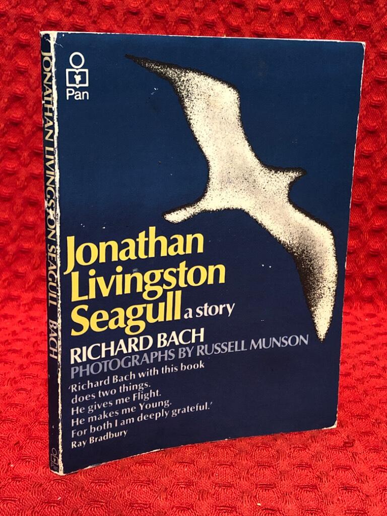 Jonathan Livingston Seagull av Richard Bach - omslag