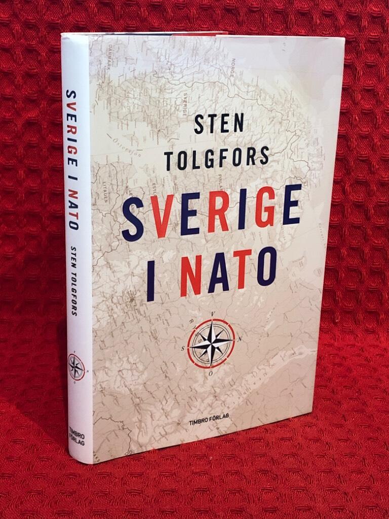 Sverige i Nato av Sten Tolgfors - omslag