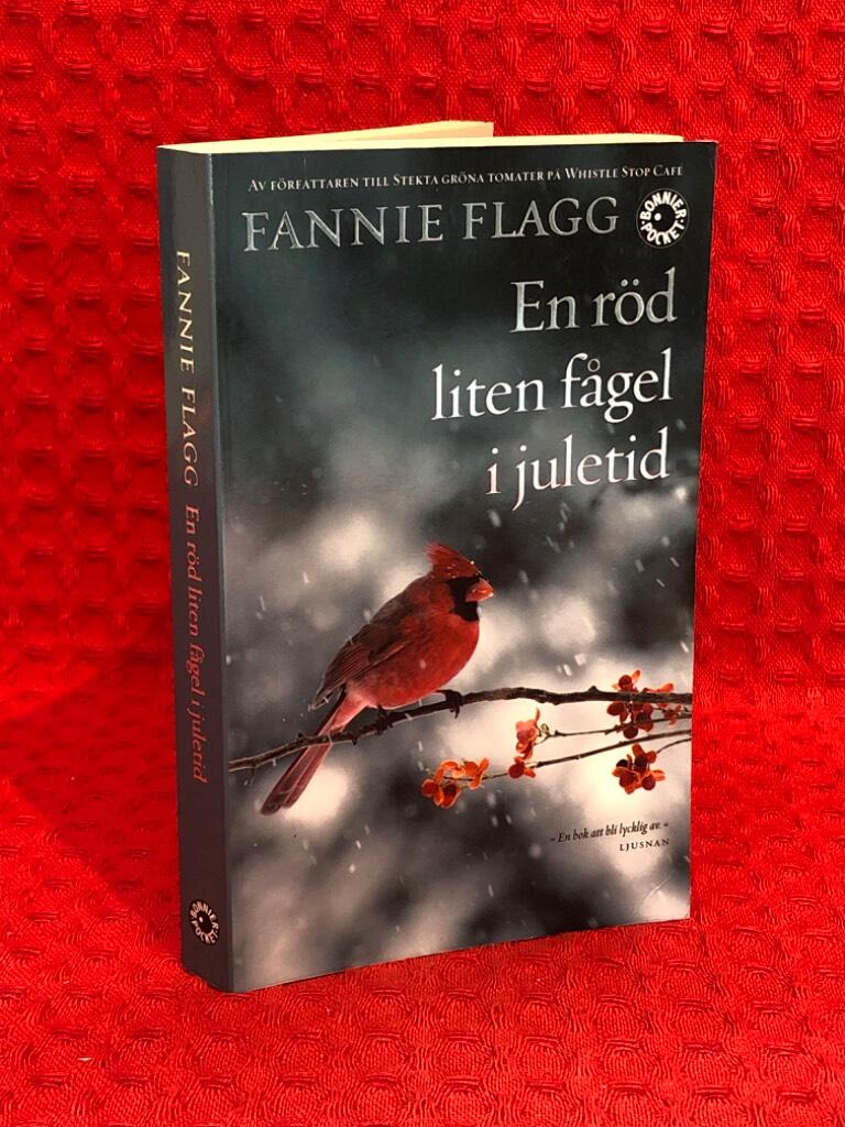 En röd liten fågel i juletid av Fannie Flagg - omslag