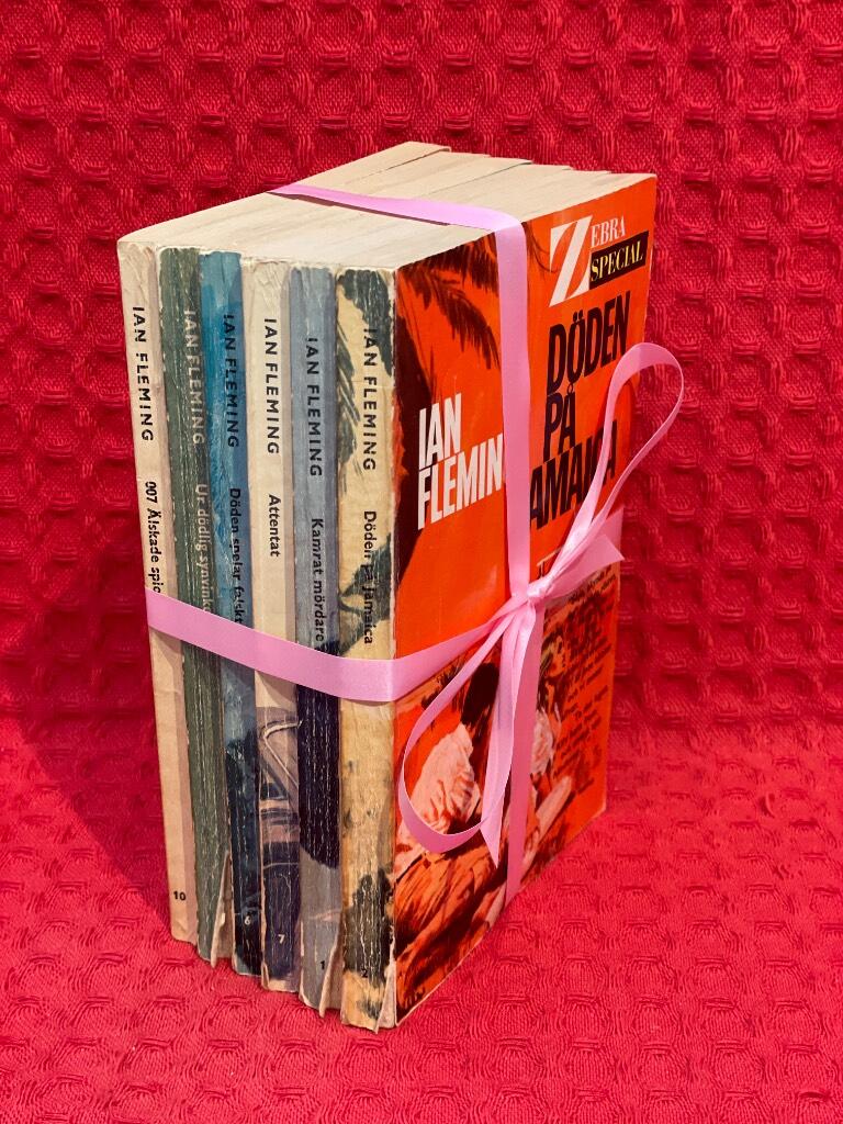 Bokpaket: 6 James Bond pocket av Ian Fleming - omslag