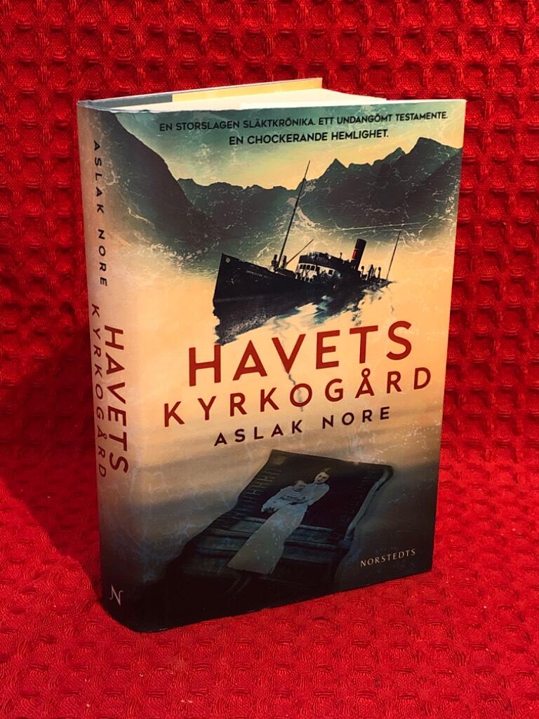 Havets kyrkogård av Aslak Nore - omslag