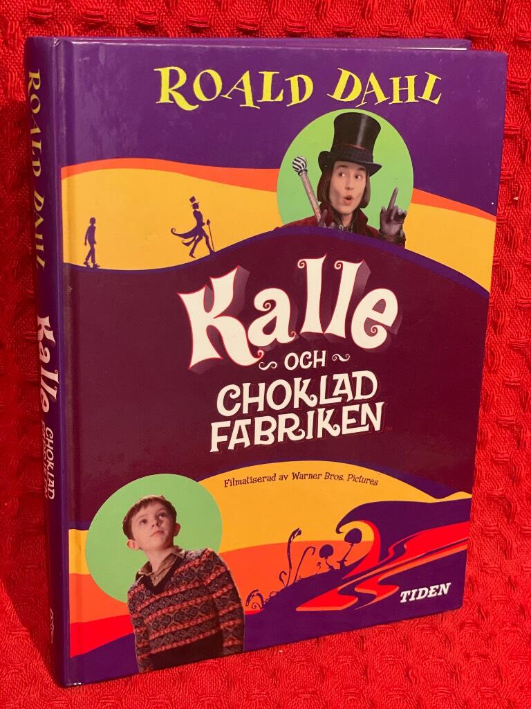 Kalle och chokladfabriken av Roald Dahl - omslag