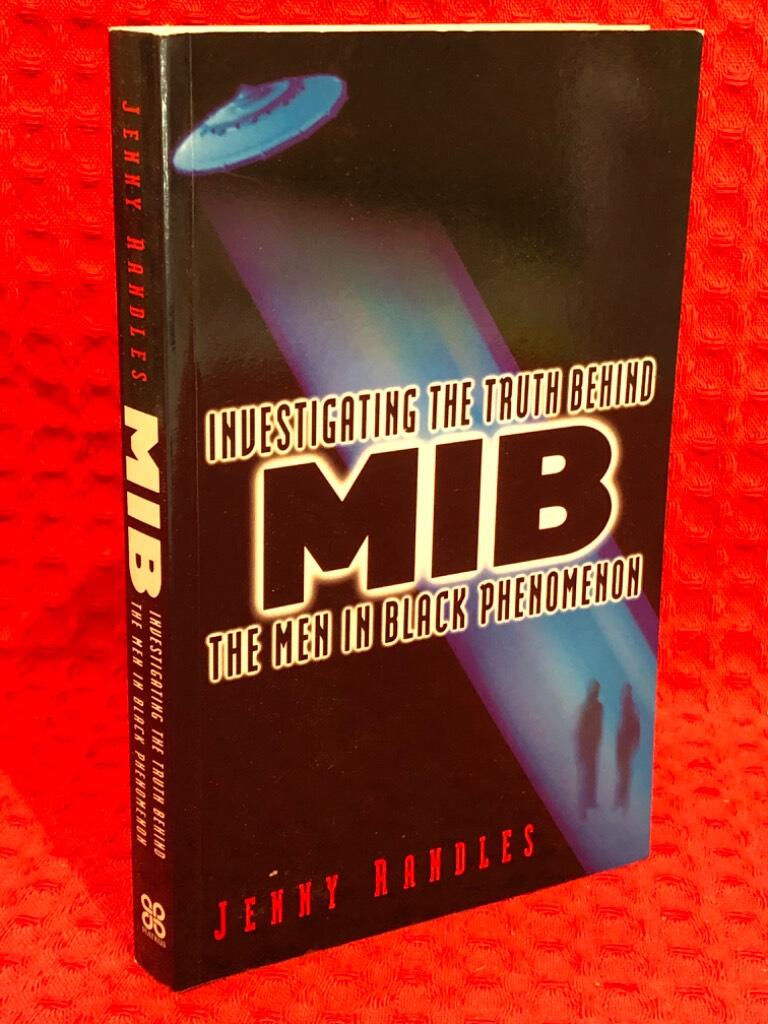 Investigating the truth behind MIB av Jenny Randles - omslag