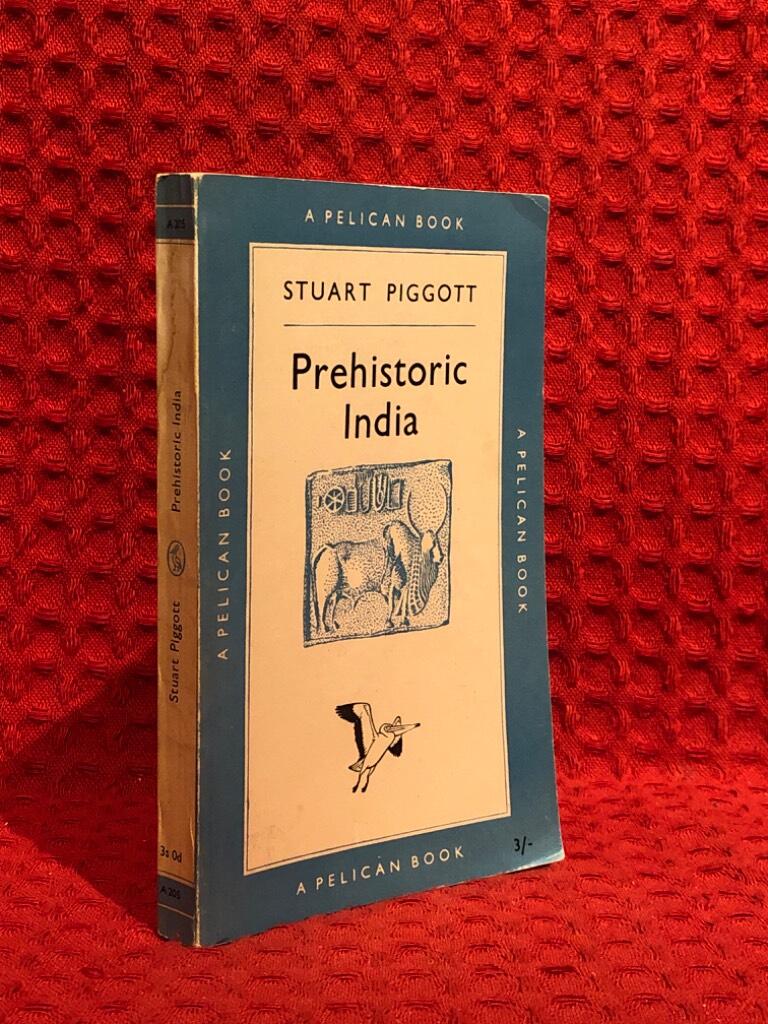 Prehistoric India av Stuart Piggott - omslag