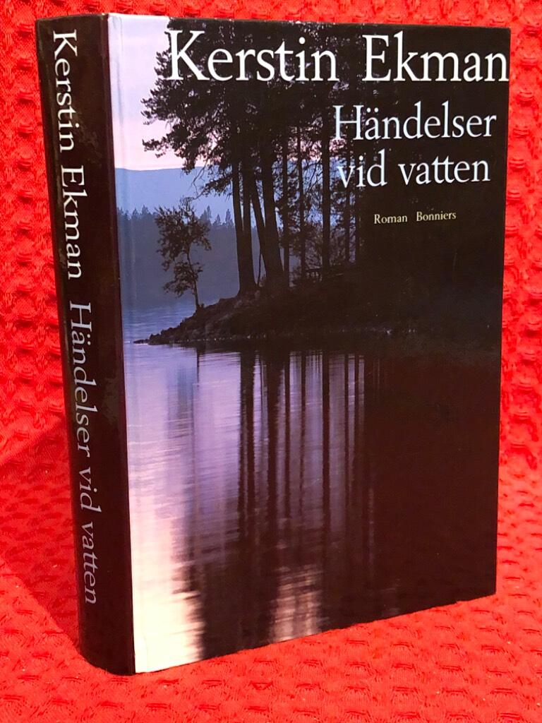 Händelser vid vatten : [roman] av Kerstin Ekman - omslag