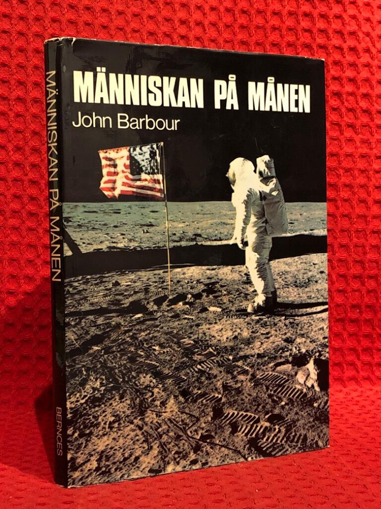 Människan på månen av John Barbour - omslag