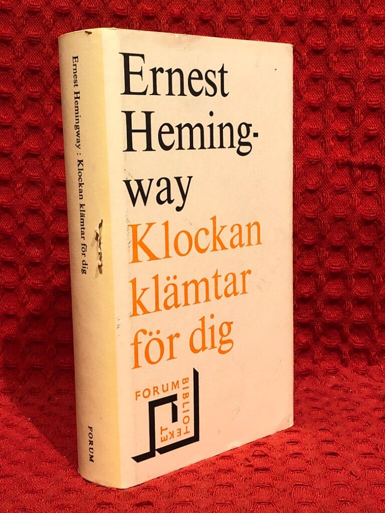 Klockan klämtar för dig av Ernest Hemingway - omslag