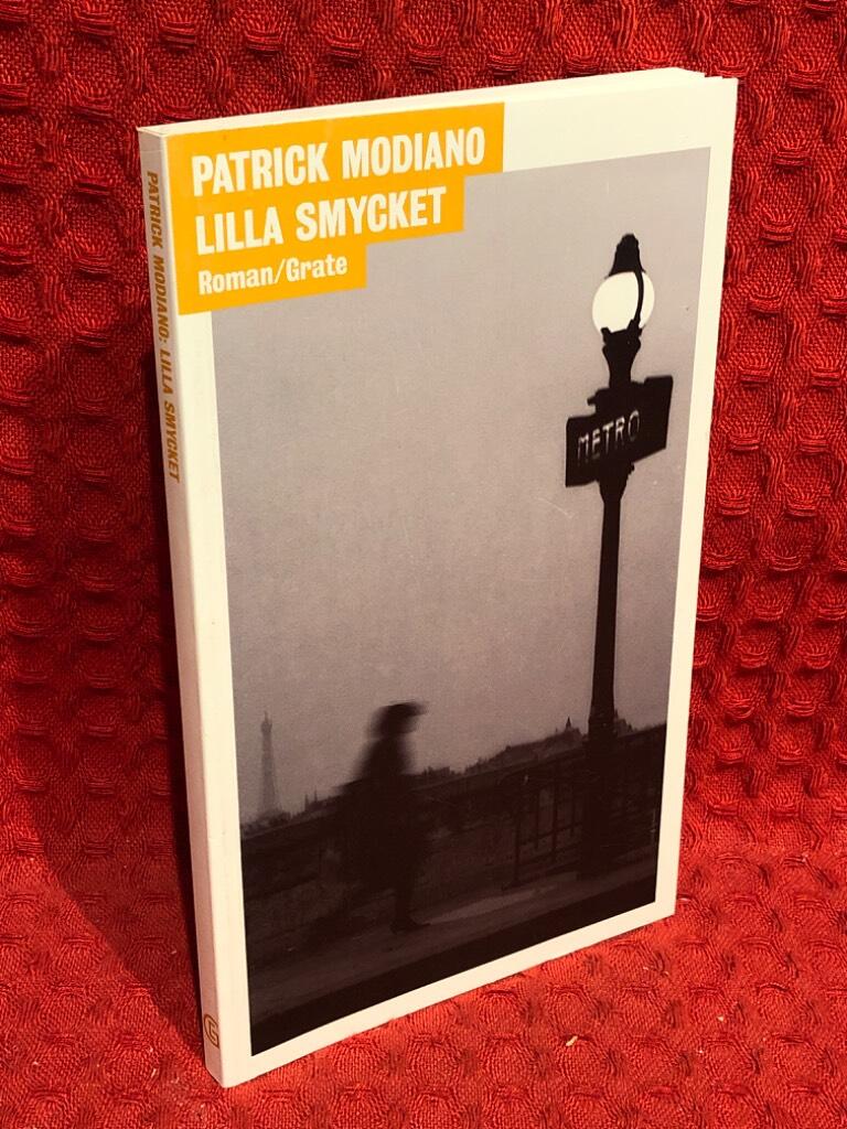 Lilla smycket av Patrick Modiano - omslag