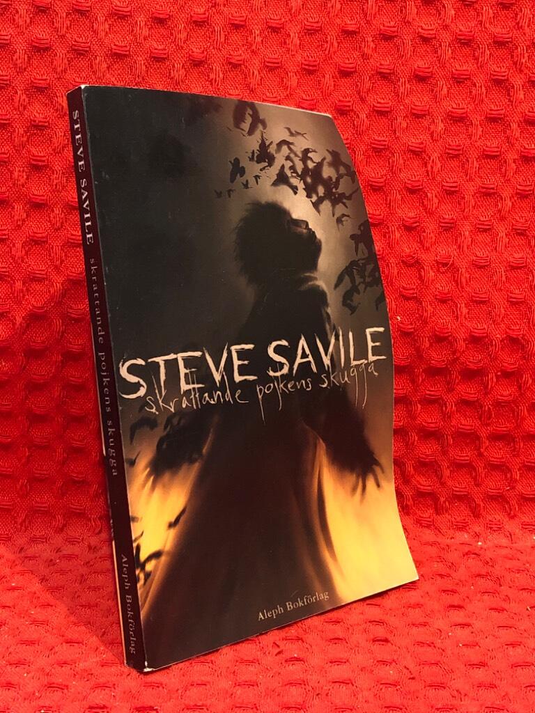 Skrattande pojkens skugga av Steve Savile - omslag