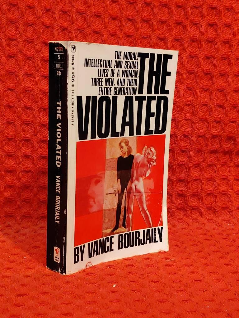 The violated av Vance bourjaily - omslag