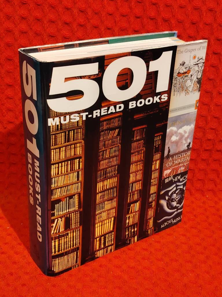 501 must-read books av Emma Beare - omslag
