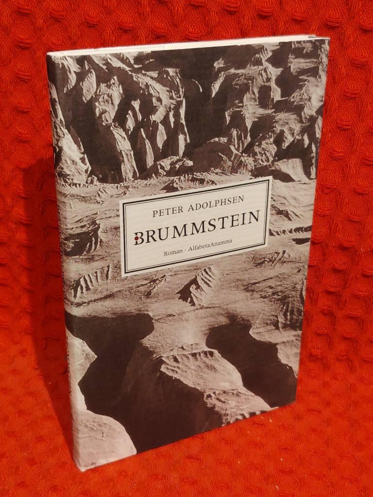 Brummstein - [roman] av Peter Adolphsen - omslag