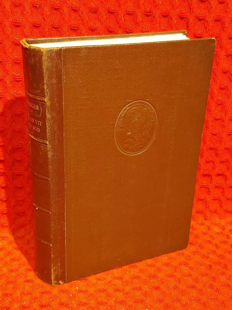 Mellan vit och röd - den ryska tragedin 1919-1920 av Edwin Erich Dwinger - omslag